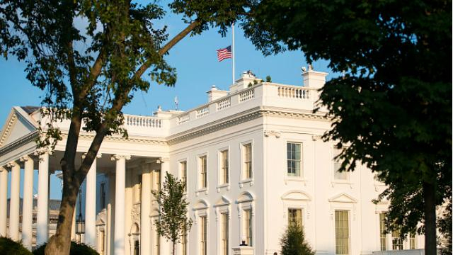 Госдеп советует американцам в Украине избегать больших толп