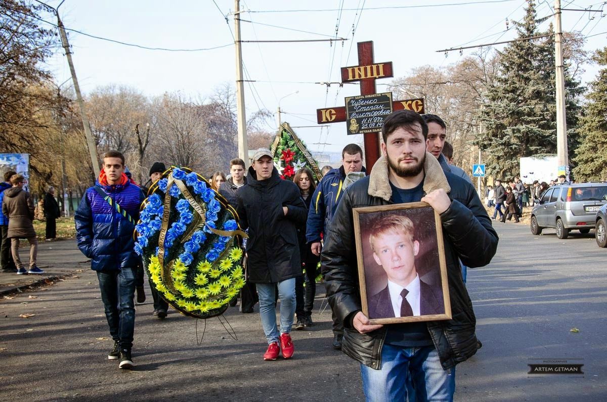 Порошенко нагородив посмертно юнака-патріота та спостерігача СММ ОБСЄ 