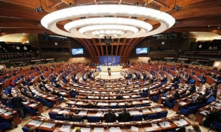 В ПАРЄ зібрали достатньо підписів за відставку проросійського очільника В ПАРЄ зібрали достатньо підписів за відставку проросійського очільника