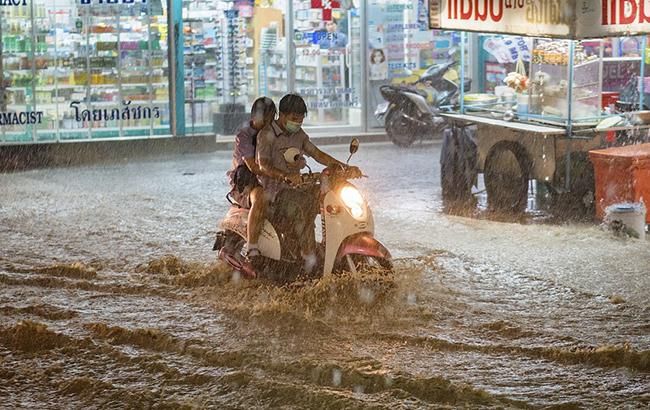 Мощные наводнения в Китае: пострадали более 5 миллионов человек