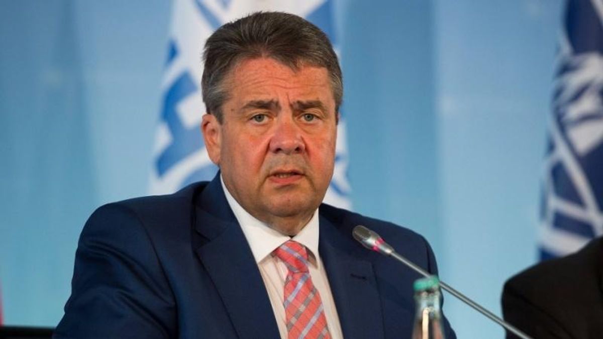 Глава МИД Германии заявил, что не понимает "хлебного перемирия" на Донбассе Глава МИД Германии заявил, что не понимает "хлебного перемирия" на Донбассе