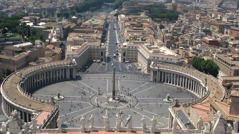 Ватиканського скарбника з Австралії запідозрили у розбещенні неповнолітніх
Ватиканського скарбника з Австралії запідозрили у розбещенні неповнолітніх