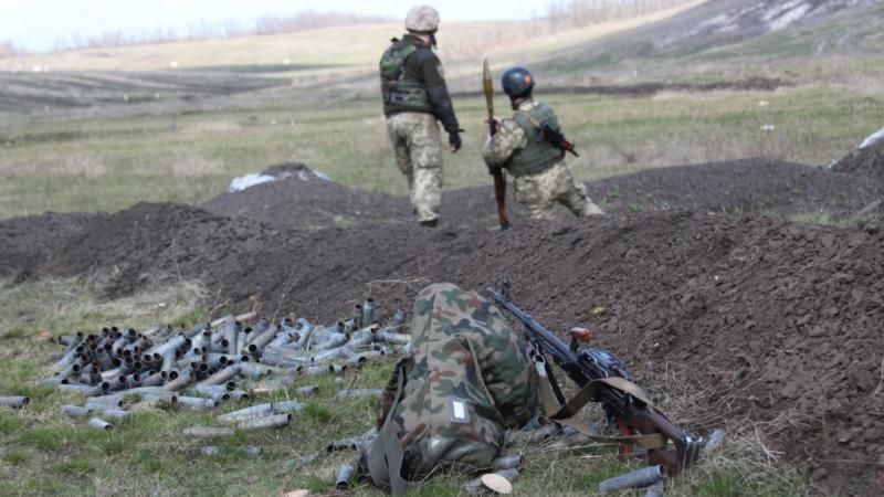 В США представили звіт щодо сексуальної експлуатації жінок на Донбасі та призову неповнолітніх В США представили звіт щодо сексуальної експлуатації жінок на Донбасі та призову неповнолітніх