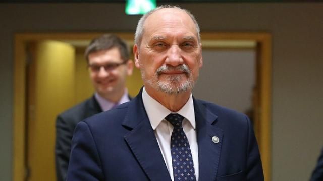 Атака вірусом Petya: ціллю хакерів була Україна, – глава Міноборони Польщі Атака вірусом Petya: ціллю хакерів була Україна, – глава Міноборони Польщі