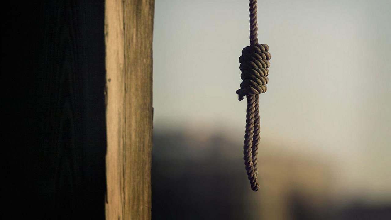 Військовослужбовця знайшли повішеним на Волині Військовослужбовця знайшли повішеним на Волині