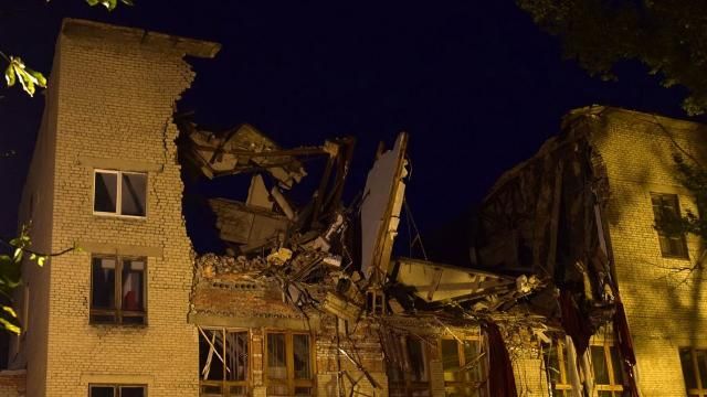 З'явилися фото та відео з місця вибуху у Донецьку 