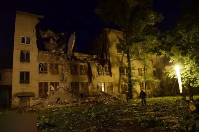 Донецьк, університет, вибух Донецьк, університет, вибух