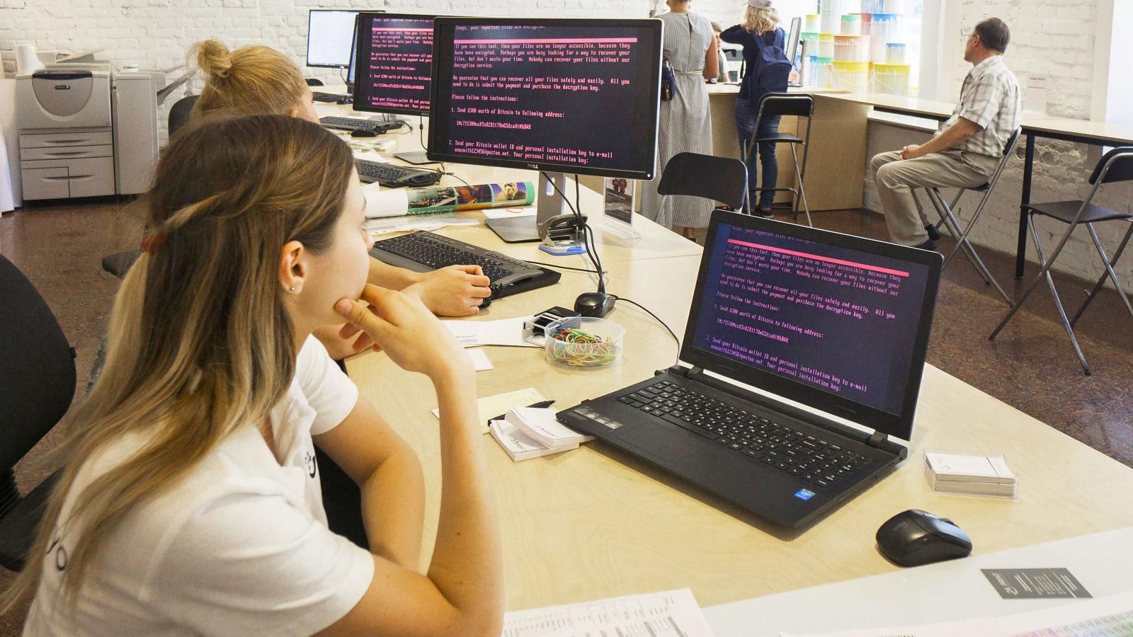 Эксперт назвал сумму убытков от вируса Petya A: цифра впечатляет Эксперт назвал сумму убытков от вируса Petya A: цифра впечатляет