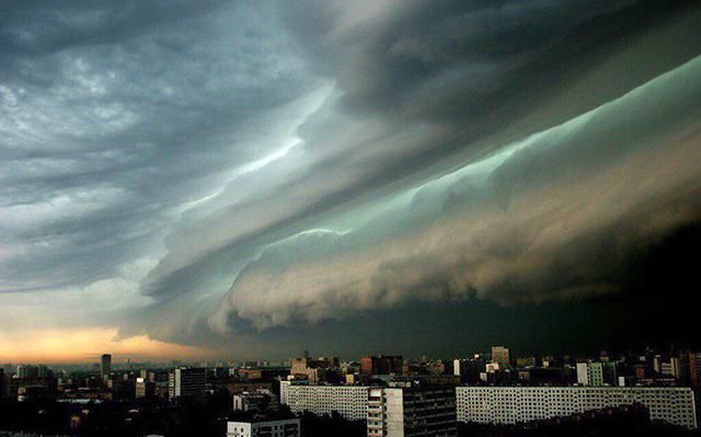 Убийственная непогода в Москве унесла жизнь человека: задержано немало авиарейсов Убийственная непогода в Москве унесла жизнь человека: задержано немало авиарейсов