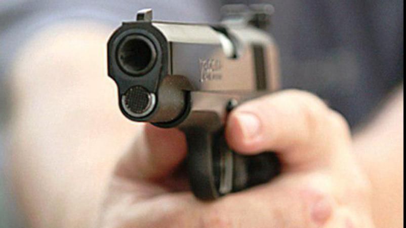 На Дніпропетровщині сварка чоловіків завершилась стріляниною На Дніпропетровщині сварка чоловіків завершилась стріляниною