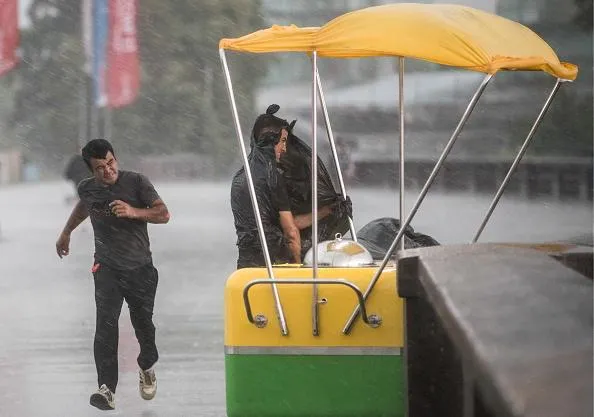 Негода, Росія, люди, потерпілі Негода, Росія, люди, потерпілі