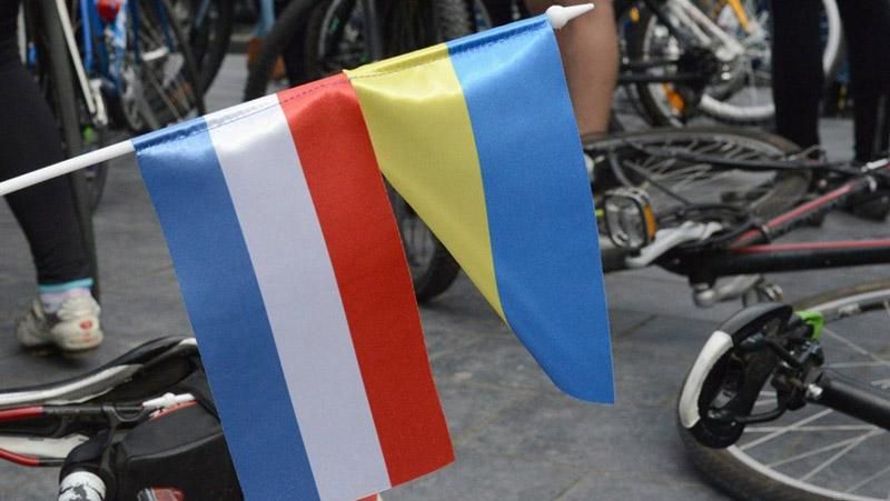 Нідерланди слідкуватимуть за рівнем свободи ЗМІ в Україні