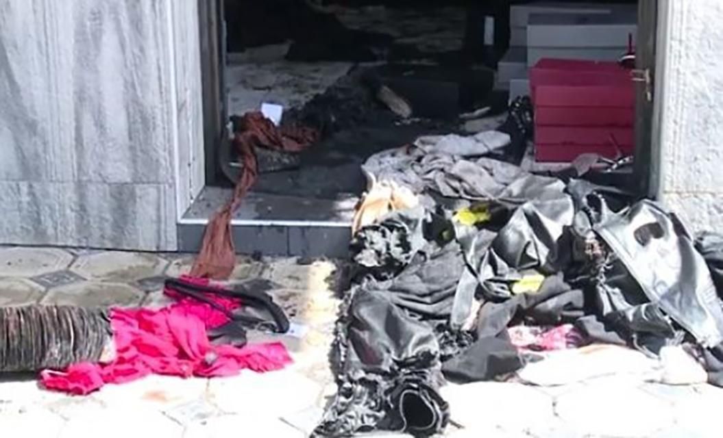 Злоумышленники на мотоциклах взорвали магазин в Виннице Злоумышленники на мотоциклах взорвали магазин в Виннице