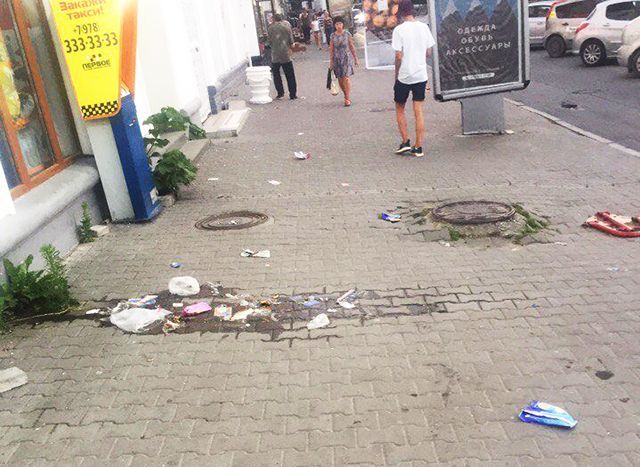 Крым утопает в мусоре: опубликованы фото Крым утопает в мусоре: опубликованы фото