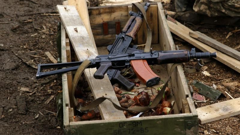Боевики обстреляли жилые кварталы Марьинки: есть пострадавшие