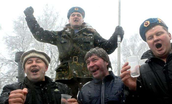 Российский министр считает, что алкоголь может улучшить демографическую ситуацию в стране