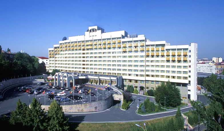 ФГИУ намеревается незаконно продать акции "Президент-Отеля"
