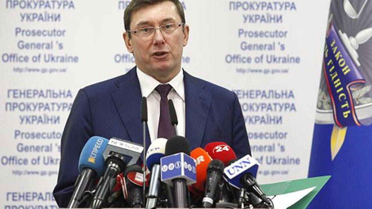 Луценко готує подання до Ради про зняття недоторканності зі ще одного депутата Луценко готує подання до Ради про зняття недоторканності зі ще одного депутата