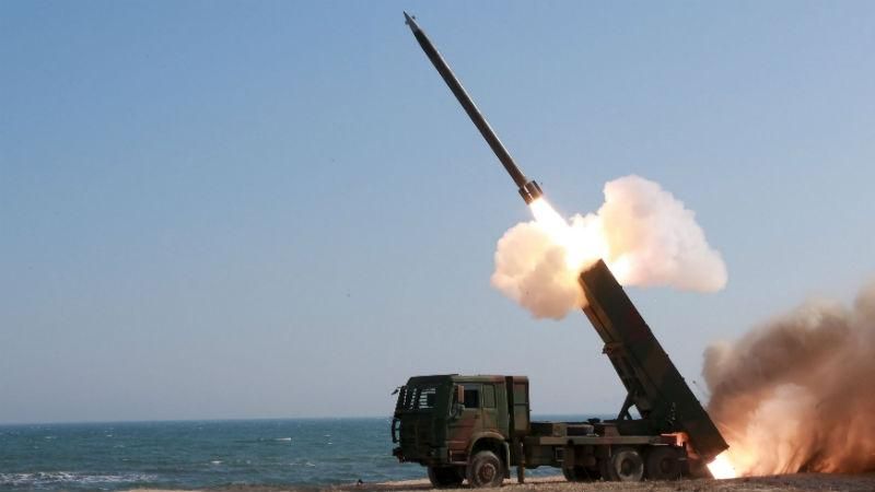 КНДР запустила балістичну ракету, – ЗМІ
КНДР запустила балістичну ракету, – ЗМІ