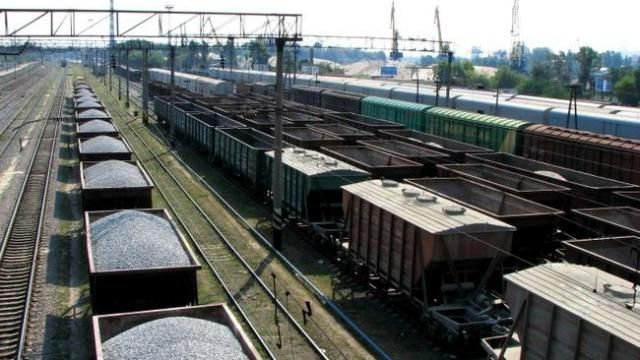 Нардеп пропонує УЗ обмежувати транзит залізної руди з РФ через територію України