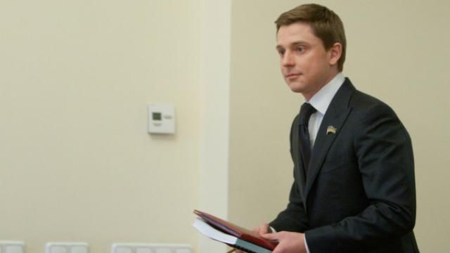 Подання на Довгого містить недоліки, але його скерують на розгляд Парубію