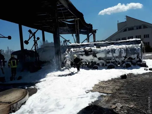 Вибух бензовоза на Одещині Вибух бензовоза на Одещині