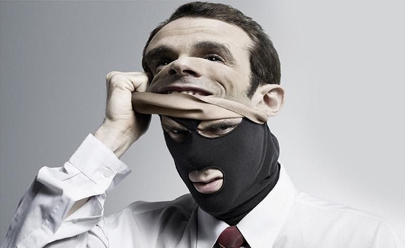 Депутат відібрав у 90-річної жінки квартиру вартістю у 1,5 мільйона гривень Депутат відібрав у 90-річної жінки квартиру вартістю у 1,5 мільйона гривень