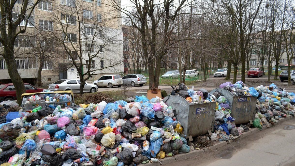 Як сьогодні виглядає Львів після довгоочікуваної допомоги обласної влади з сміттям
