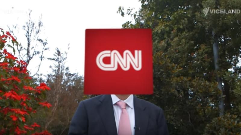 У CNN в стилі Трампа відповіли йому на "побиття": з'явилось відео У CNN в стилі Трампа відповіли йому на "побиття": з'явилось відео