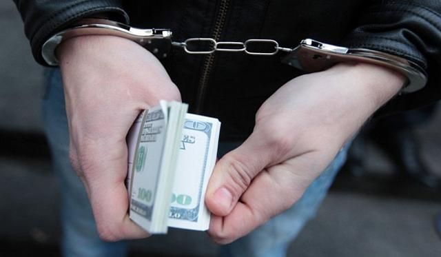 Задержание взяточников из "Укрзализныци": прокуратура обнародовала детали и фото
