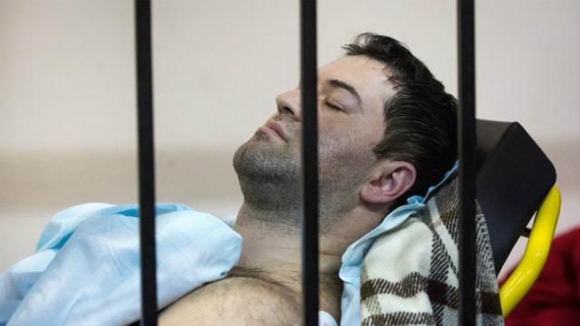 Насіров знову просить відпустити його лікуватись за кордон Насіров знову просить відпустити його лікуватись за кордон