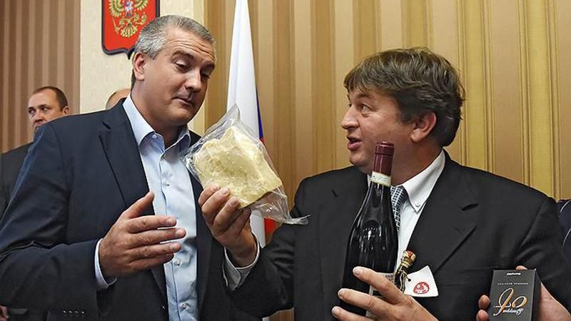 Італійський політик знову завітав до окупованого Криму Італійський політик знову завітав до окупованого Криму