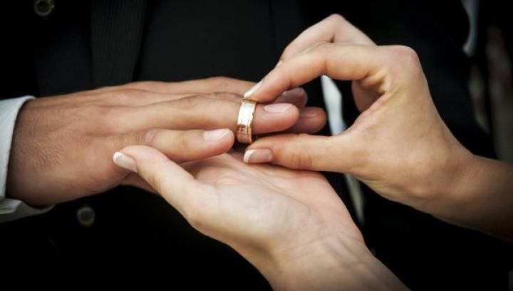 Через унікальне число українські пари 7 липня поспішають одружитись