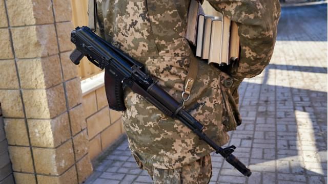 На Донбассе снова неспокойно: среди украинских воинов есть потери На Донбассе снова неспокойно: среди украинских воинов есть потери