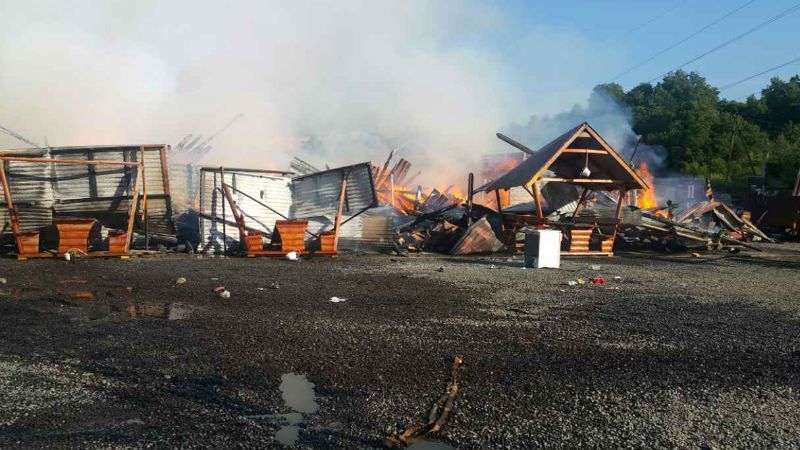 На популярном курорте Закарпатья произошел пожар: появились фото На популярном курорте Закарпатья произошел пожар: появились фото