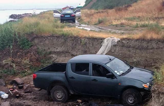 П’яний водій на позашляховику розчавив двох туристів у наметі у Генічеську