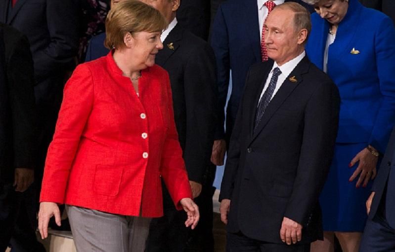 Меркель закохала соцмережі яскравою реакцією на Путіна Меркель закохала соцмережі яскравою реакцією на Путіна