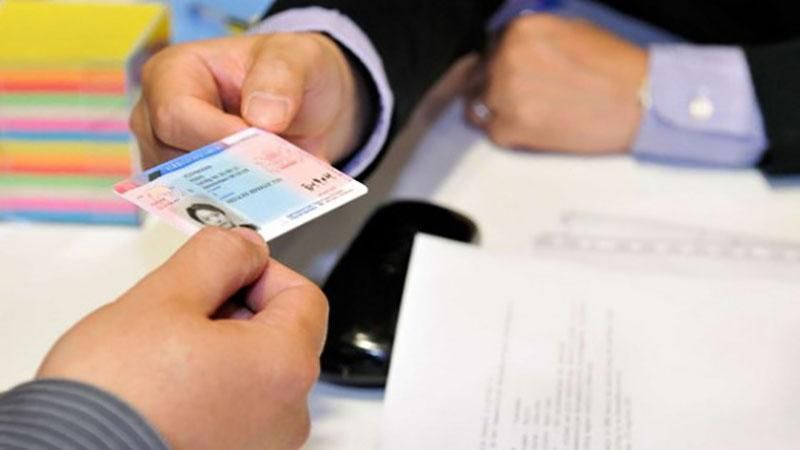 Украина вводит водительские удостоверения европейского образца: что нужно знать