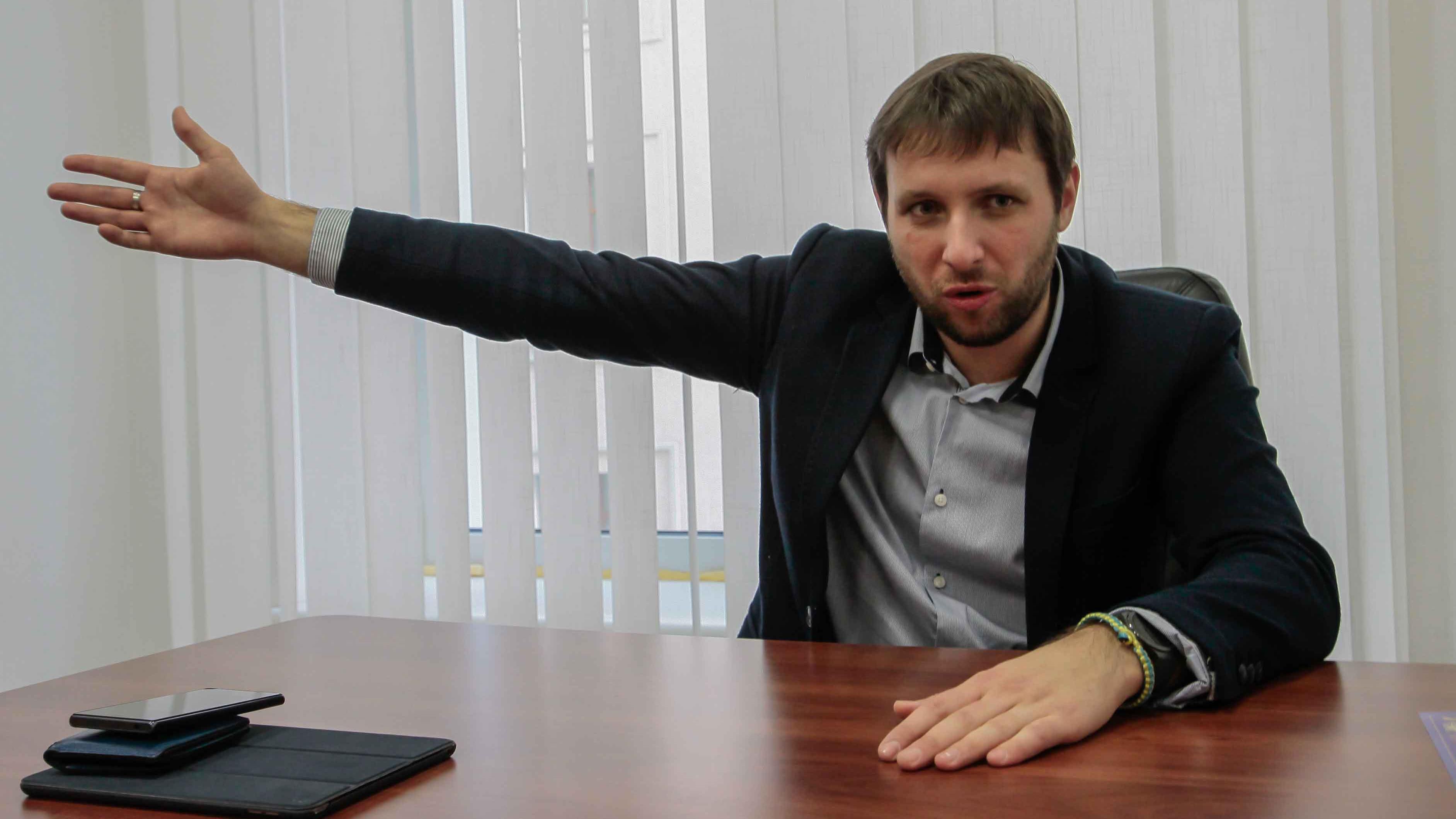 Сегодня родилась нога Парасюка, – Мосийчук душевно поздравил нардепа Сегодня родилась нога Парасюка, – Мосийчук душевно поздравил нардепа