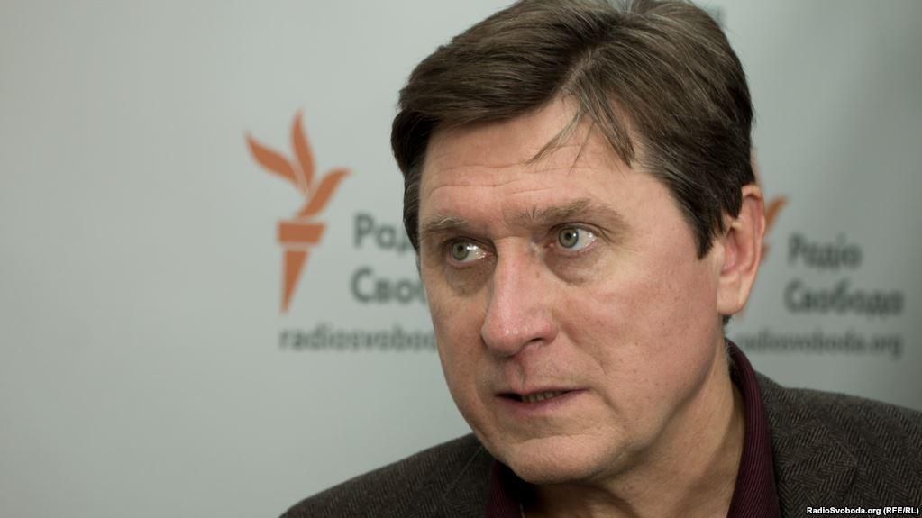 Володимир Фесенко про дилему Яценюка, логіку Луценка і стратегії Порошенка Володимир Фесенко про дилему Яценюка, логіку Луценка і стратегії Порошенка