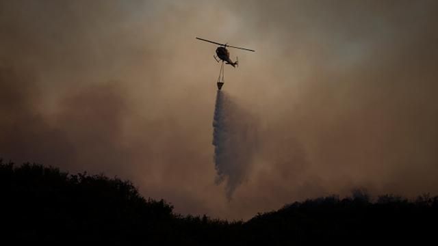 Пожежі у Каліфорнії: евакуювали сотні людей, кількадесят будинків згоріли