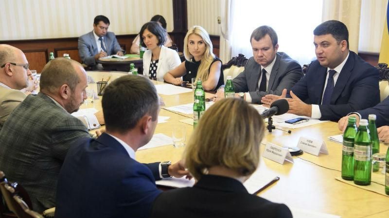 Ryanair йде з України: в ситуацію втрутився Гройсман Ryanair йде з України: в ситуацію втрутився Гройсман