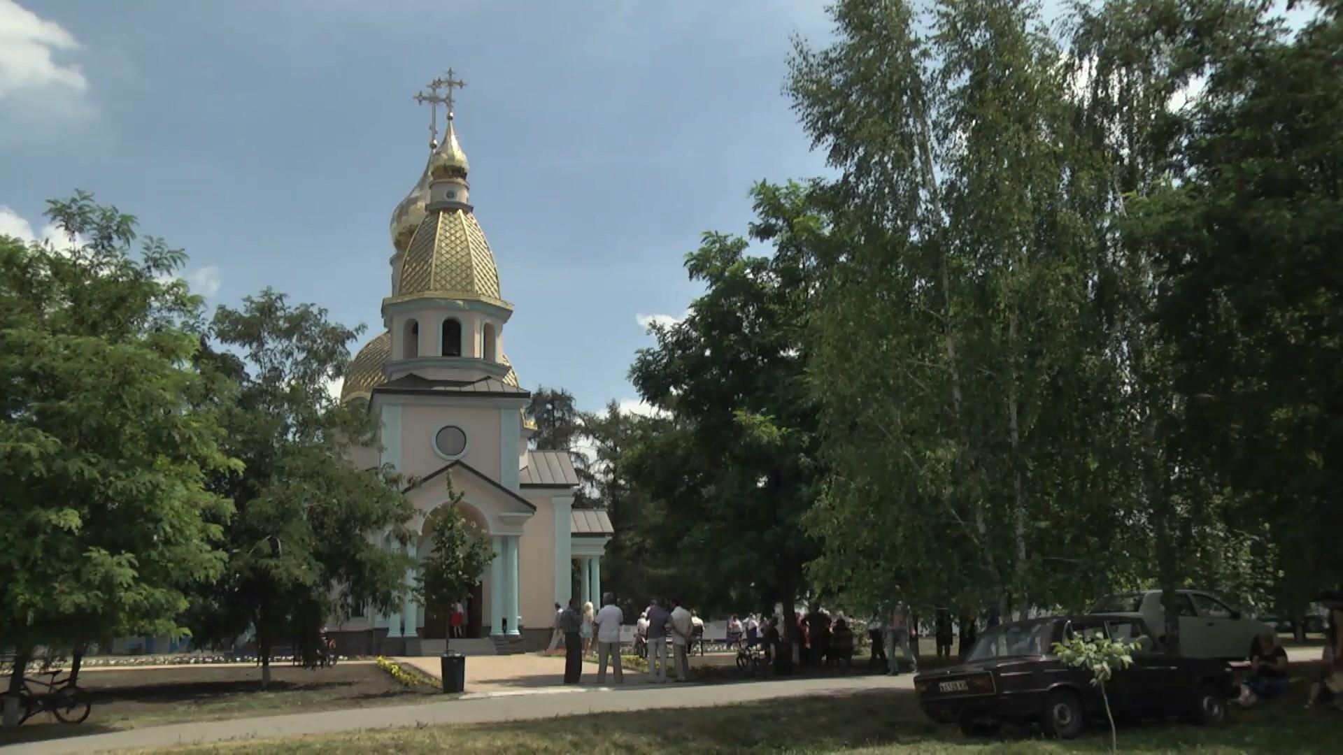 У селі Розаліївка побудували храм