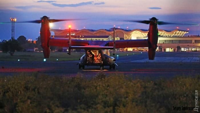 В Украине впервые приземлились редкие конвертопланы США: невероятные фото В Украине впервые приземлились редкие конвертопланы США: невероятные фото