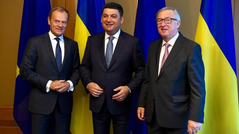 Туск пояснив, що для України небезпечніше від зовнішнього ворога Туск пояснив, що для України небезпечніше від зовнішнього ворога