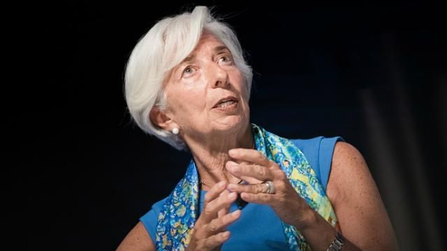 В МВФ предупреждают, что мир может всколыхнуть новый кризис В МВФ предупреждают, что мир может всколыхнуть новый кризис