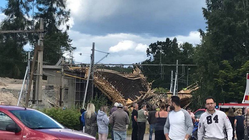 Моторошна аварія на будівництві залізничного мосту у Швеції: є багато постраждалих Моторошна аварія на будівництві залізничного мосту у Швеції: є багато постраждалих