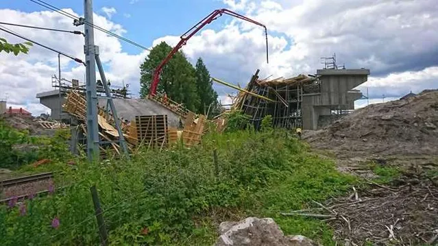 Четверо постраждалих – у важкому стані Четверо постраждалих – у важкому стані