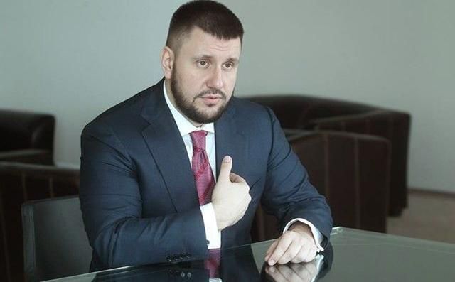 Клименко іронічно прокоментував обшуки у його приміщеннях Клименко іронічно прокоментував обшуки у його приміщеннях