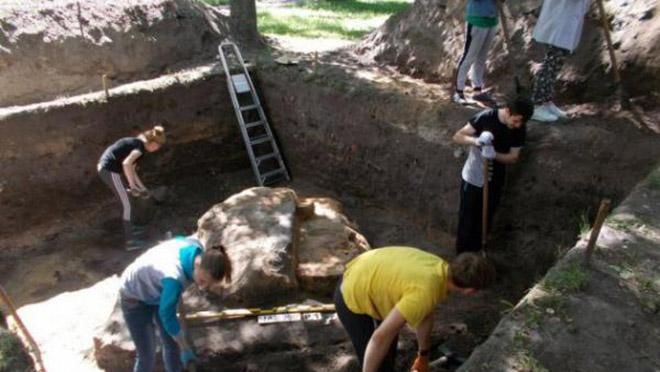 У центрі Чернігова під час розкопок виявили унікальні знахідки
